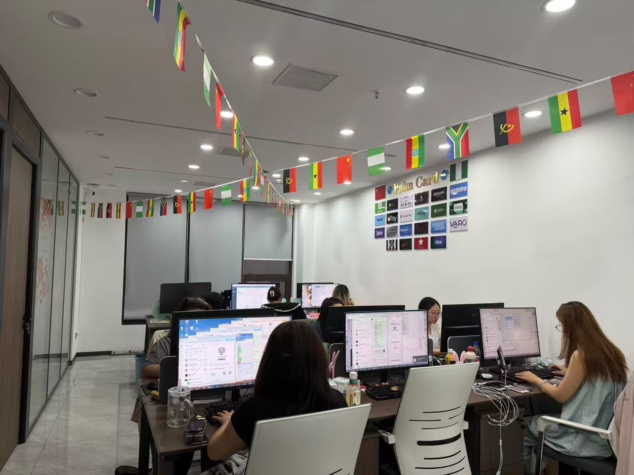 Palm Gift Card China office team at work